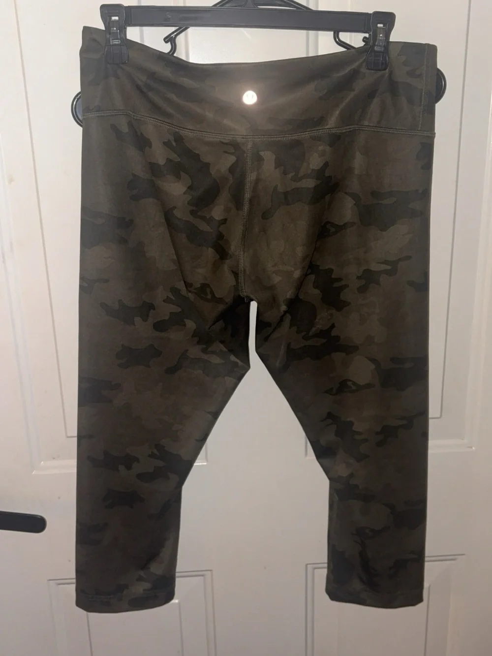 Lululemon crop Leggings - Olive Green Camo